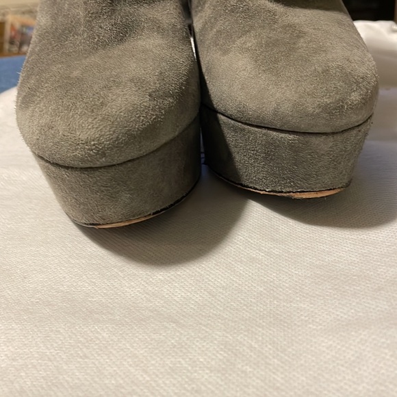 Alice+Olivia Adrian Gray Suede Boots 35 1/2 - Picture 7 of 9